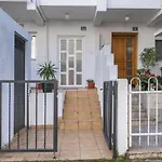 Nada Golden Rose House