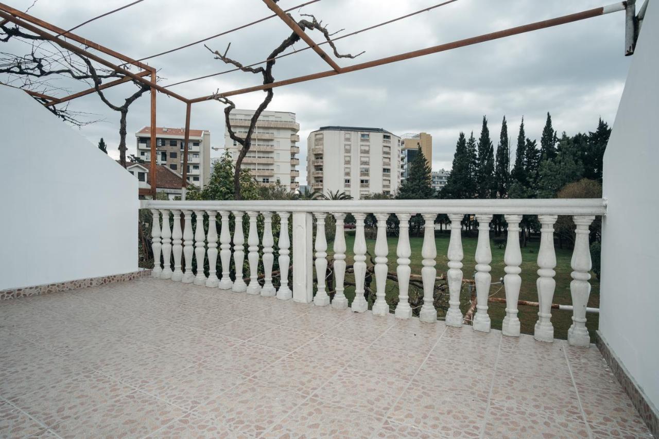 Nada Golden Rose House Budva